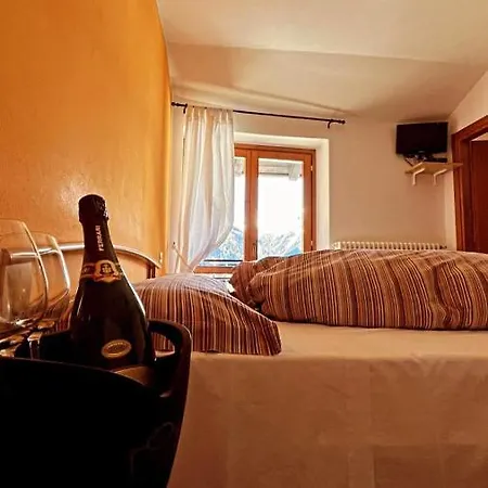 Sasso Nero Hotel Chiesa in Valmalenco