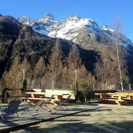 Hotel Sasso Nero Chiesa in Valmalenco