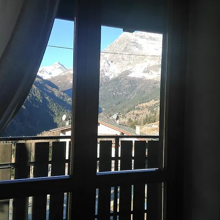 Sasso Nero Hotel Chiesa in Valmalenco
