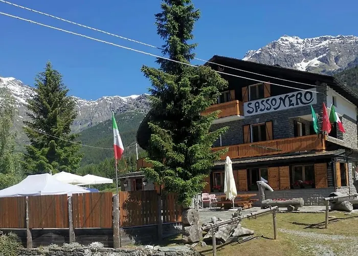 Ξενοδοχείο Sasso Nero Chiesa in Valmalenco