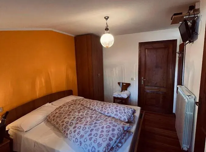 Ξενοδοχείο Sasso Nero *