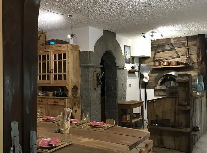 Ξενοδοχείο Sasso Nero *